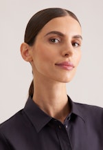 Hemdbluse mit Abnähern regular fit in Schwarz |  Seidensticker Onlineshop