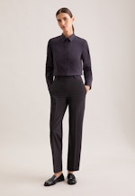 Hemdbluse mit Abnähern regular fit in Schwarz |  Seidensticker Onlineshop