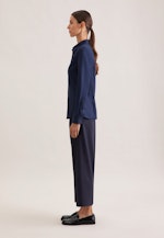 Hemdbluse mit Abnähern regular fit in Dunkelblau |  Seidensticker Onlineshop