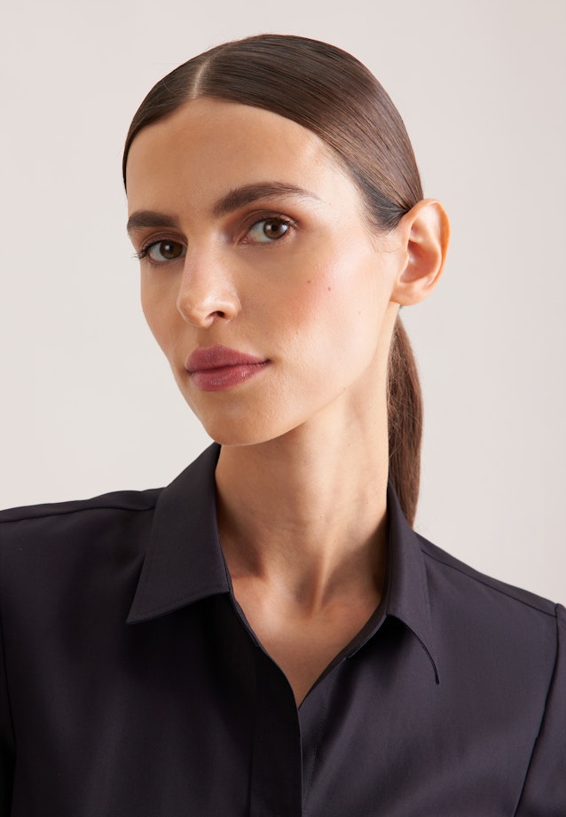 Halbarm Hemdbluse regular fit in Schwarz |  Seidensticker Onlineshop