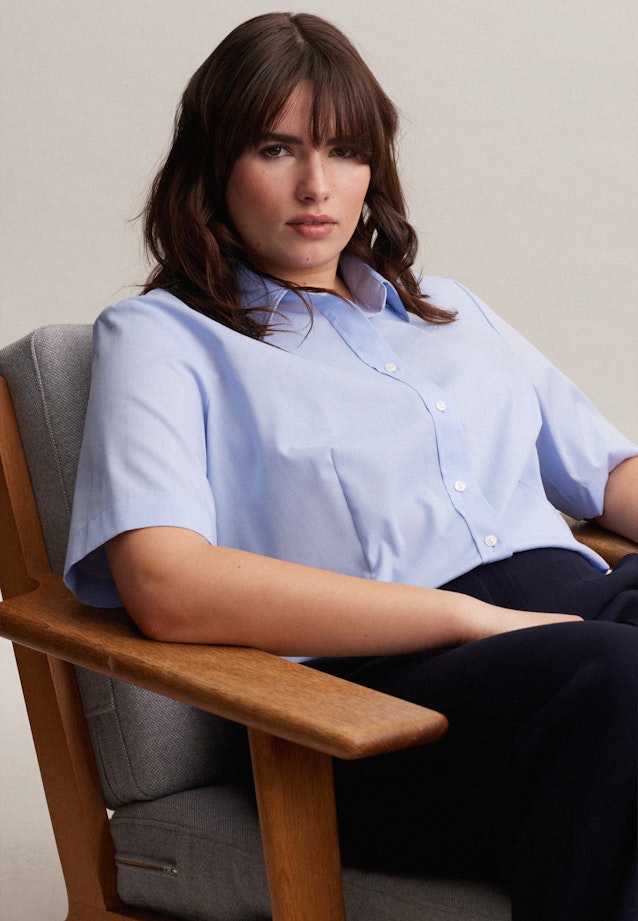 Non-iron Short sleeve Fil a fil Shirt Blouse in Light Blue |  Seidensticker Onlineshop