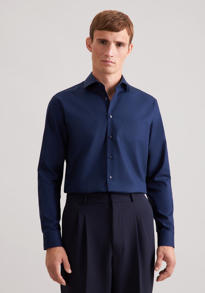Regular Chemise d'affaires Uni dans Bleu Foncé | Boutique en ligne Seidensticker