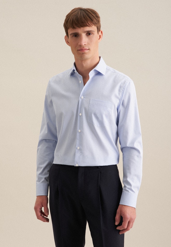 Shaped Chemise d'affaires carreaux dans Bleu Clair | Boutique en ligne Seidensticker