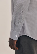 Non-iron Poplin Business Shirt in Shaped with Kent-Collar in Dark Blue |  Seidensticker Onlineshop