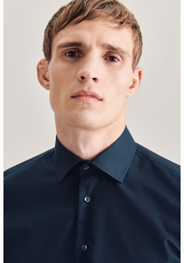 Non-iron Poplin Business Shirt in Slim with Kent-Collar in Dark blue |  Seidensticker Onlineshop
