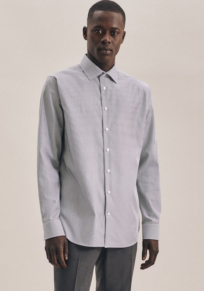 Shaped Business Hemd Gestreift in Dunkelblau | Seidensticker Onlineshop