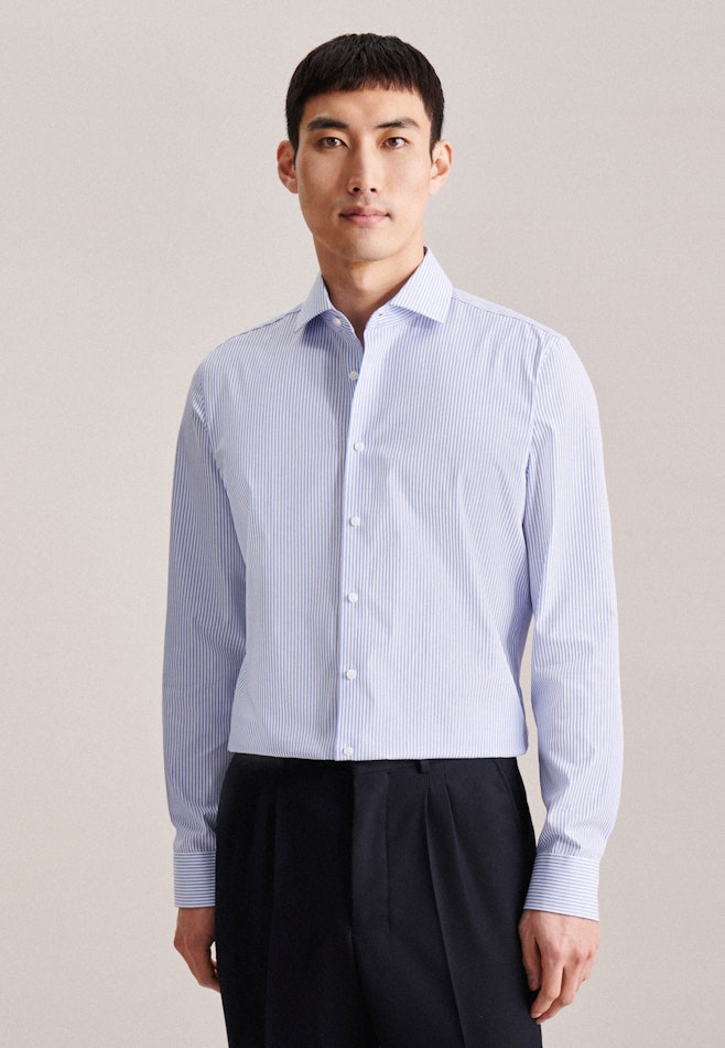 Non-iron Poplin Business Shirt in Slim with Kent-Collar in Light Blue | Seidensticker online shop