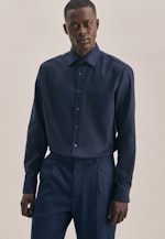 Non-iron Structure Business Shirt in Regular with Kent-Collar in Dark Blue |  Seidensticker Onlineshop