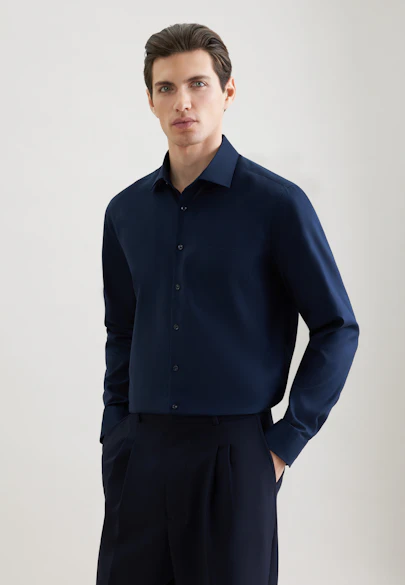 Regular Chemise d'affaires Uni in Bleu Foncé | Seidensticker Onlineshop