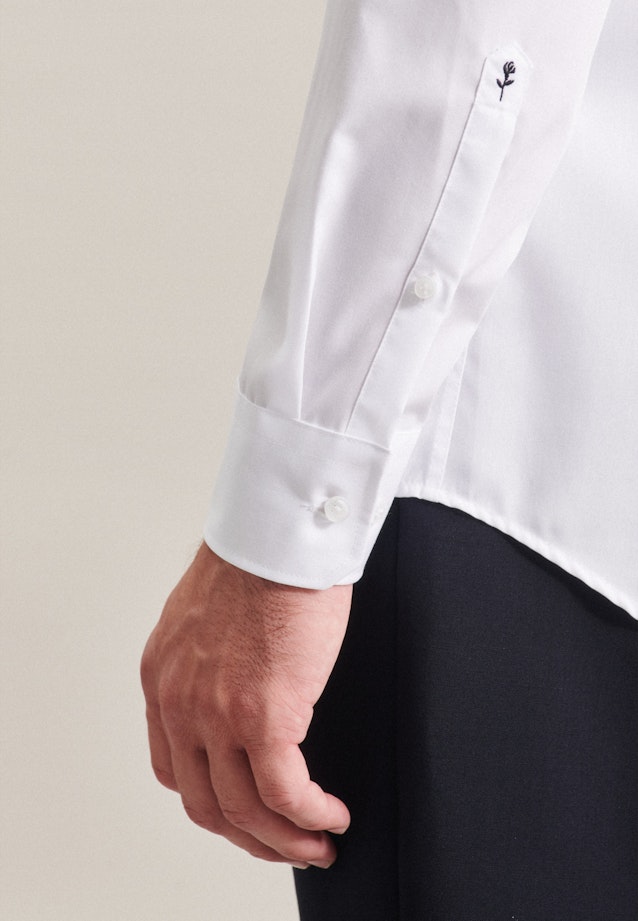 Non-iron Poplin Business Shirt in Shaped with Button-Down-Collar in White |  Seidensticker Onlineshop
