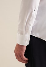 Bügelfreies Popeline Business Hemd in Slim mit Button-Down-Kragen in Weiß |  Seidensticker Onlineshop