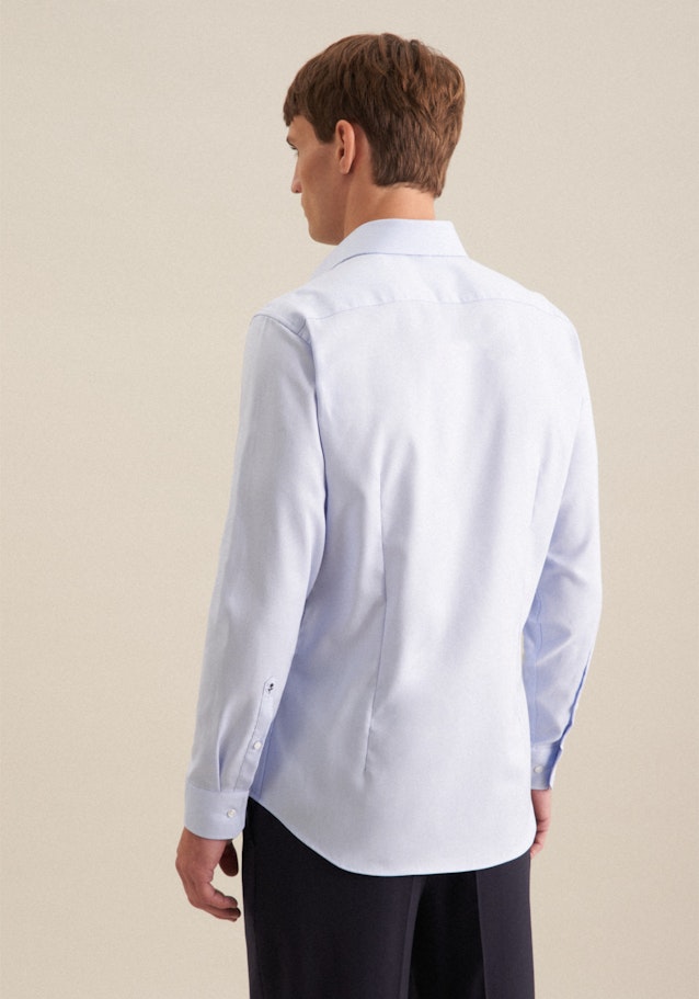 Non-iron Structure Business Shirt in Shaped with Kent-Collar in Light Blue | Seidensticker Onlineshop