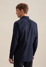 Non-iron Structure Business Shirt in Shaped with Kent-Collar in Dark Blue |  Seidensticker Onlineshop