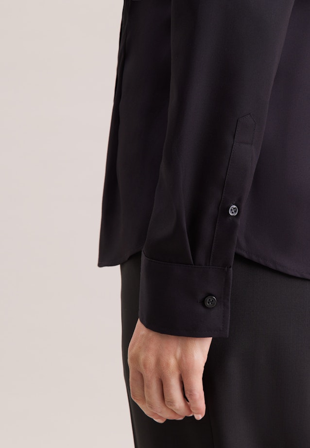 Hemdbluse mit Abnähern slim fit in Schwarz |  Seidensticker Onlineshop