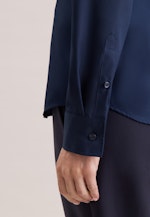 Hemdbluse mit Abnähern slim fit in Dunkelblau |  Seidensticker Onlineshop