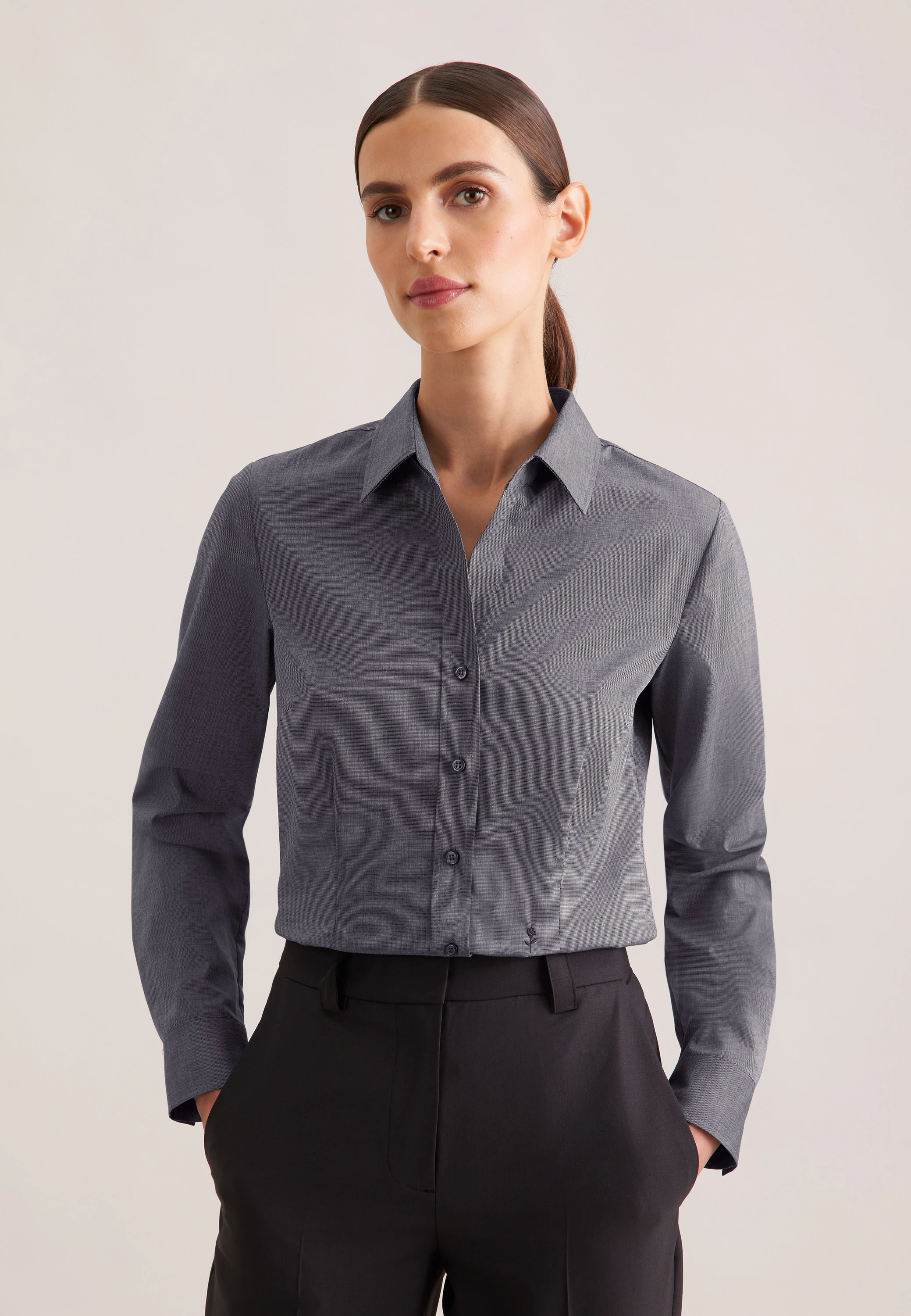 Hemdbluse mit Abnähern slim fit Grau 34