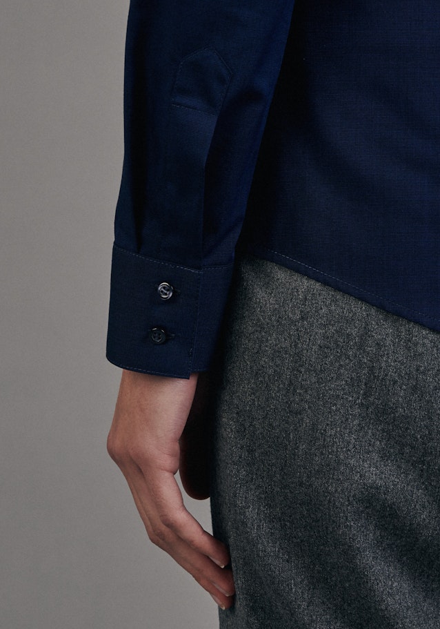 Hemdbluse mit Abnähern slim fit in Dunkelblau |  Seidensticker Onlineshop