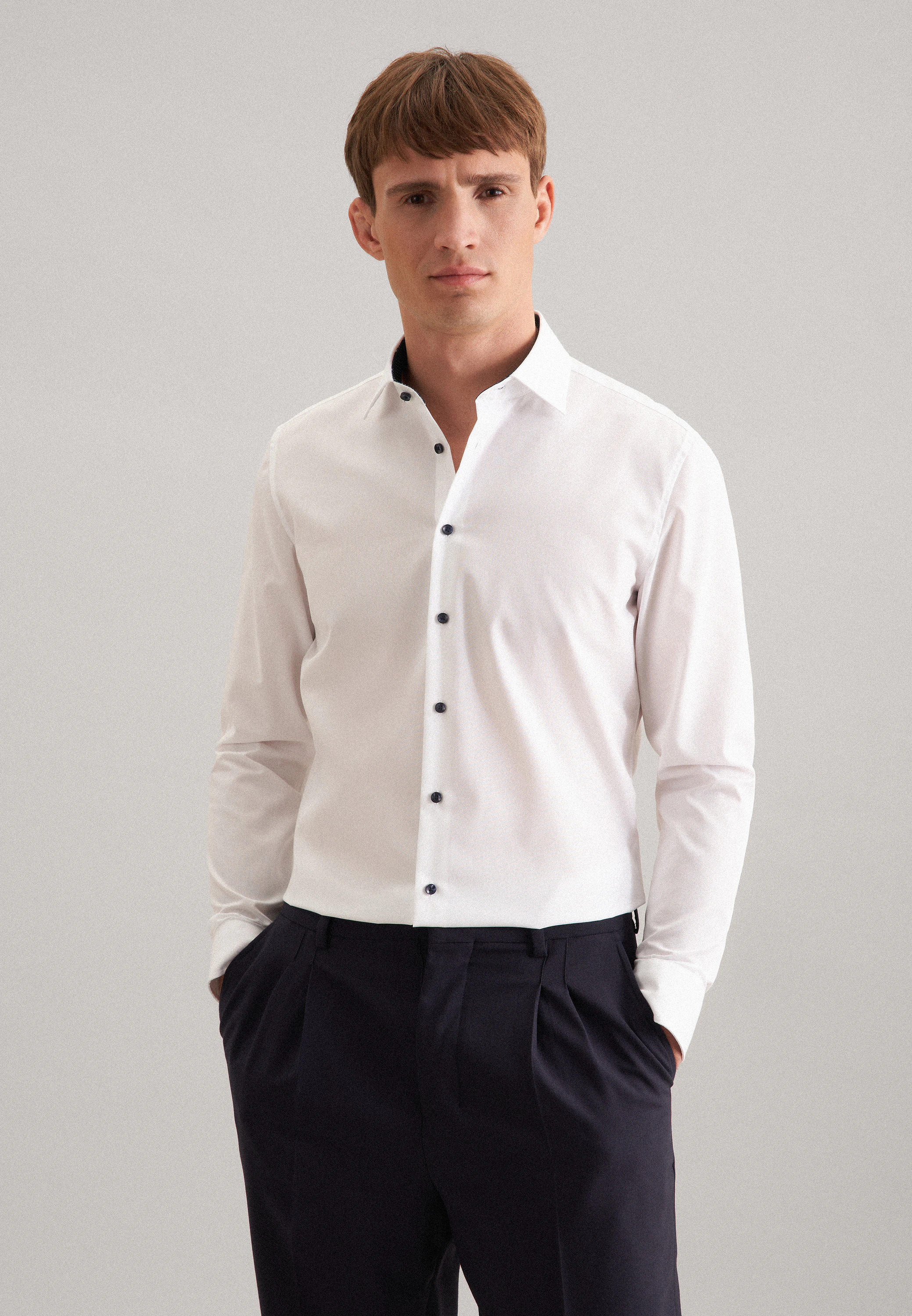 Shaped Business Hemd Uni Weiß