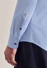 Non-iron Poplin Business Shirt in Shaped with Kent-Collar in Light Blue |  Seidensticker Onlineshop