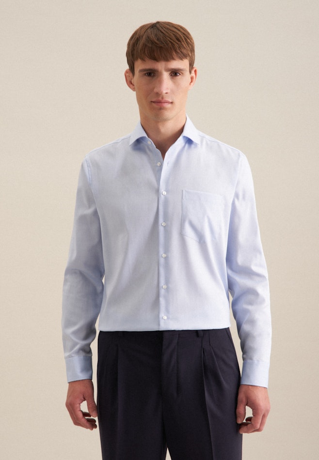 Non-iron Oxford shirt in Regular with Kent-Collar in Light Blue | Seidensticker online shop