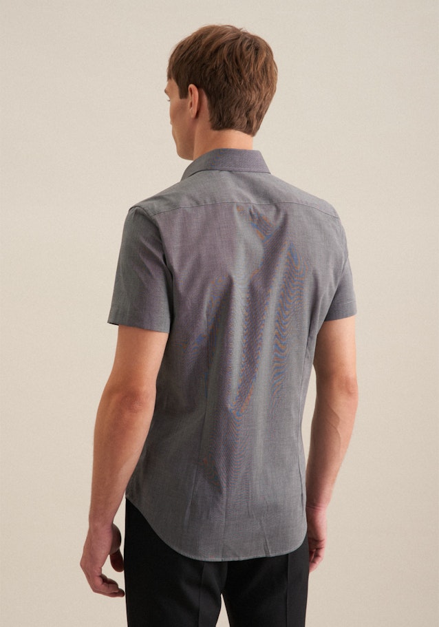 Bügelfreies Fil a fil Kurzarm Business Hemd in Slim mit Kentkragen in Grau | Seidensticker Onlineshop