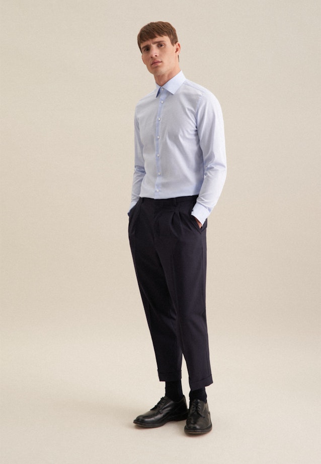 Non-iron Chambray Business Shirt in Slim with Kent-Collar in Light Blue |  Seidensticker Onlineshop