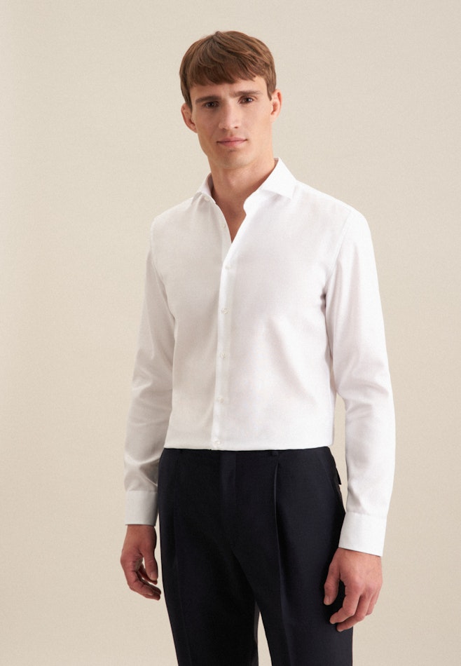 Bügelfreies Oxfordhemd in Slim mit Kentkragen in Weiß | Seidensticker Onlineshop