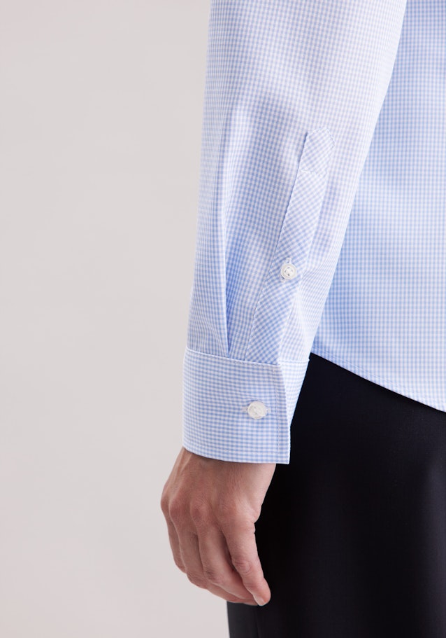 Hemdbluse mit Abnähern slim fit in Hellblau | Seidensticker Onlineshop