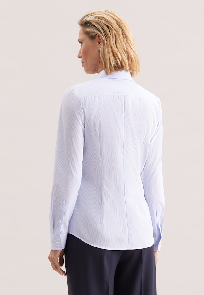Hemdbluse mit Abnähern slim fit in Hellblau | Seidensticker Onlineshop