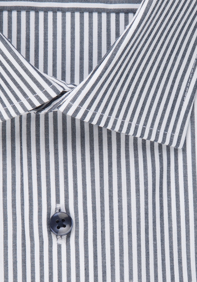 Bügelfreies Popeline Kurzarm Business Hemd in Slim mit Kentkragen in Dunkelblau |  Seidensticker Onlineshop