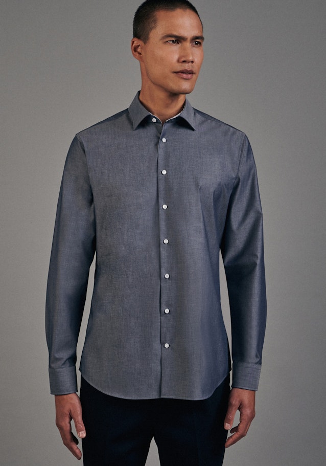 Non-iron Chambray Business Shirt in Shaped with Kent-Collar in Dark Blue |  Seidensticker Onlineshop