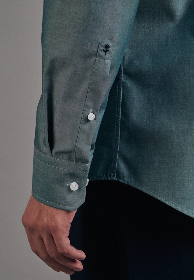 Non-iron Chambray Business Shirt in Shaped with Kent-Collar in Green |  Seidensticker Onlineshop
