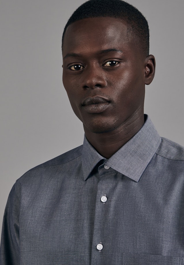Non-iron Chambray Business Shirt in Regular with Kent-Collar in Dark Blue |  Seidensticker Onlineshop