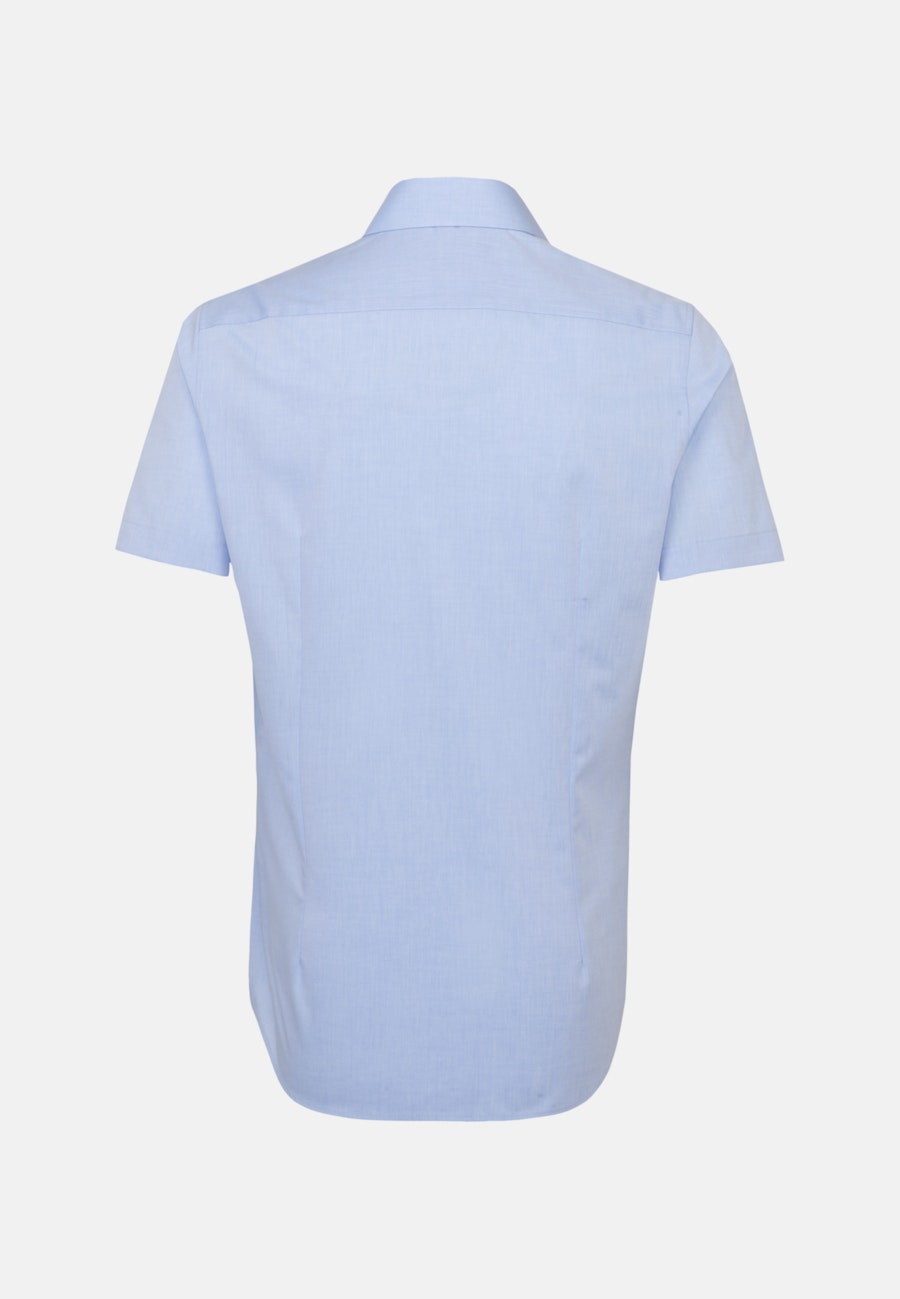 Bügelfreies Chambray Kurzarm Business Hemd in Shaped mit Kentkragen in Hellblau |  Seidensticker Onlineshop