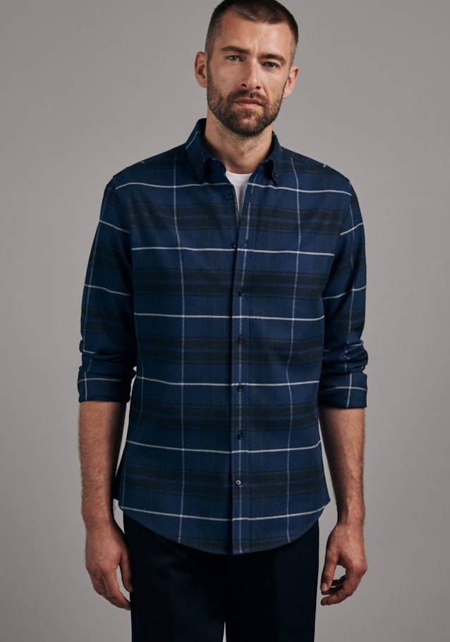 Business Shirt in X-Slim with Button-Down-Collar in Dark Blue | Seidensticker Onlineshop
