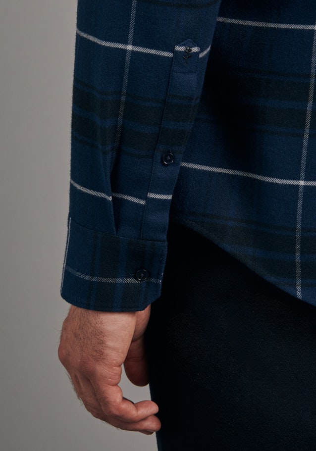 Flanell Business Hemd in Shaped mit Button-Down-Kragen in Dunkelblau |  Seidensticker Onlineshop