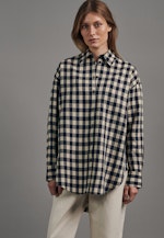 Oversized fit Longbluse Karo in Dunkelblau |  Seidensticker Onlineshop