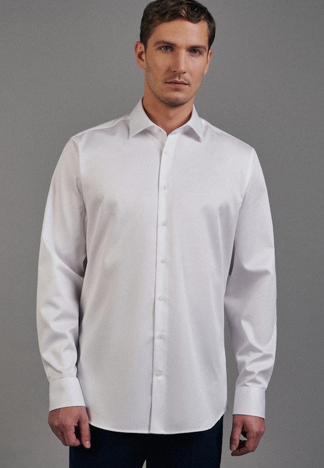 Easy-iron Twill Business Shirt in Shaped with Kent-Collar in White |  Seidensticker Onlineshop