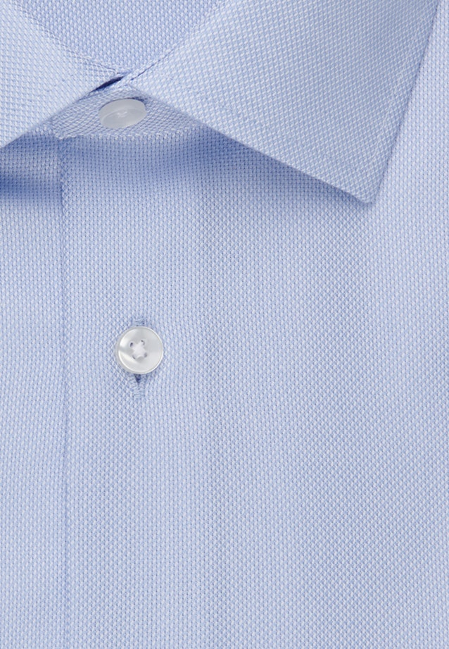 Non-iron Structure Business Shirt in Shaped with Kent-Collar and extra long sleeve in Light Blue |  Seidensticker Onlineshop