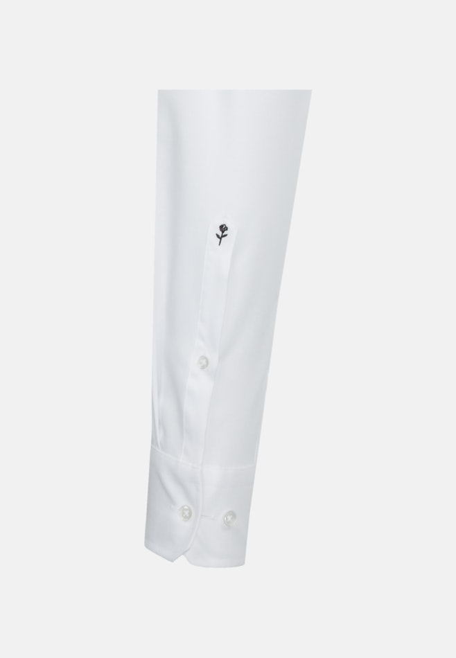 Bügelfreies Struktur Business Hemd in Shaped mit Kentkragen und extra langem Arm in Weiß | Seidensticker Onlineshop