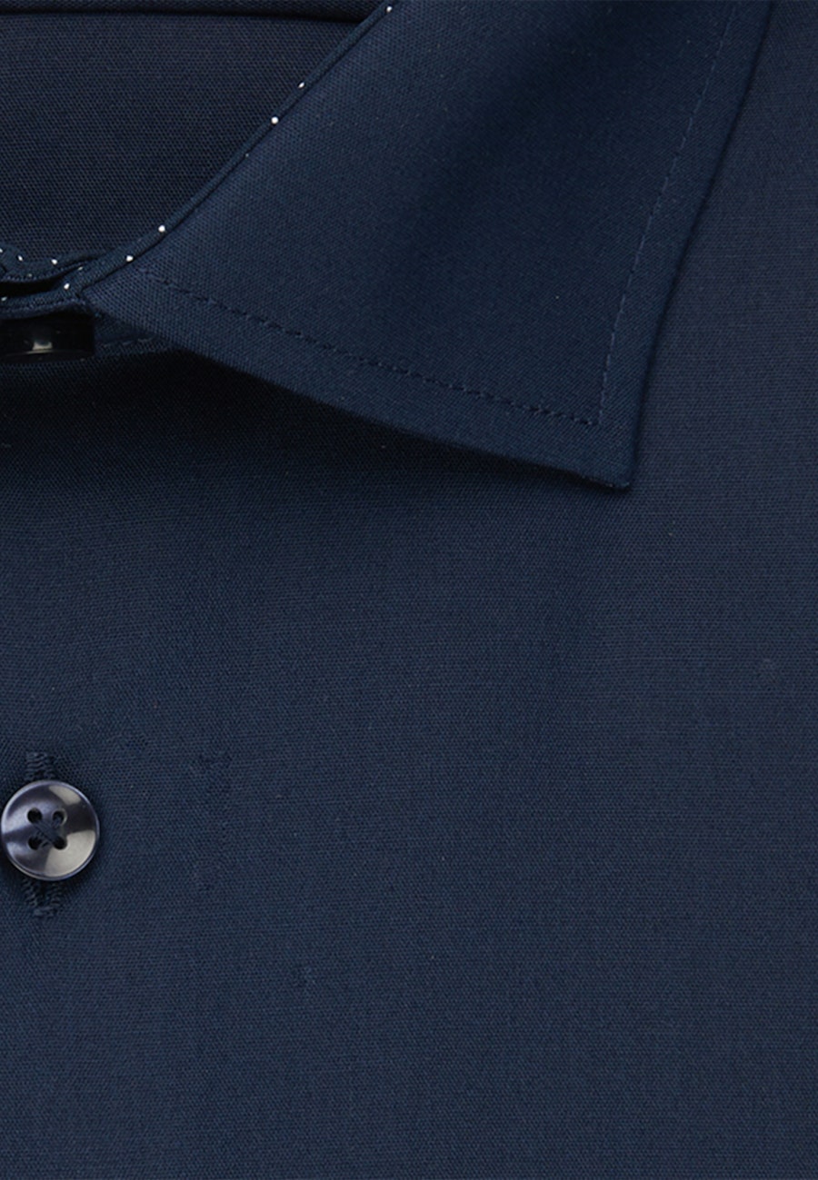 Bügelfreies Popeline Business Hemd in Shaped mit Kentkragen und extra langem Arm in Dunkelblau |  Seidensticker Onlineshop