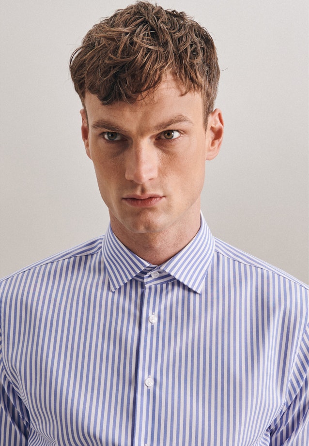 Non-iron Poplin Business Shirt in Shaped with Kent-Collar in Light Blue |  Seidensticker Onlineshop