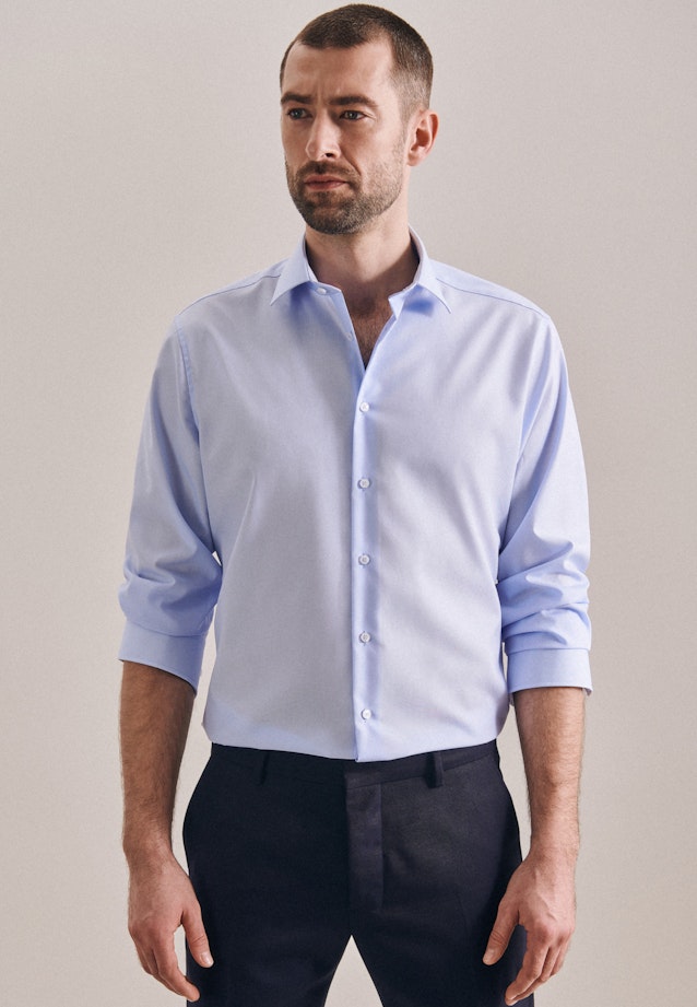 Non-iron Poplin Business Shirt in Shaped with Kent-Collar in Medium Blue |  Seidensticker Onlineshop