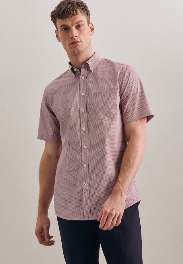 Non-iron Poplin Short sleeve Business Shirt in Regular with Button-Down-Collar in Red |  Seidensticker Onlineshop