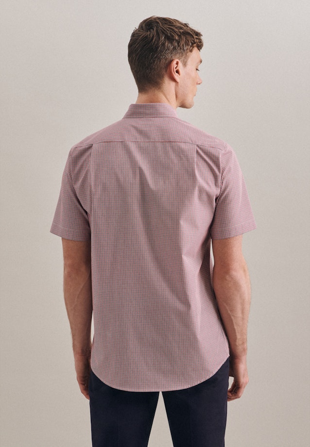 Non-iron Poplin Short sleeve Business Shirt in Regular with Button-Down-Collar in Red |  Seidensticker Onlineshop