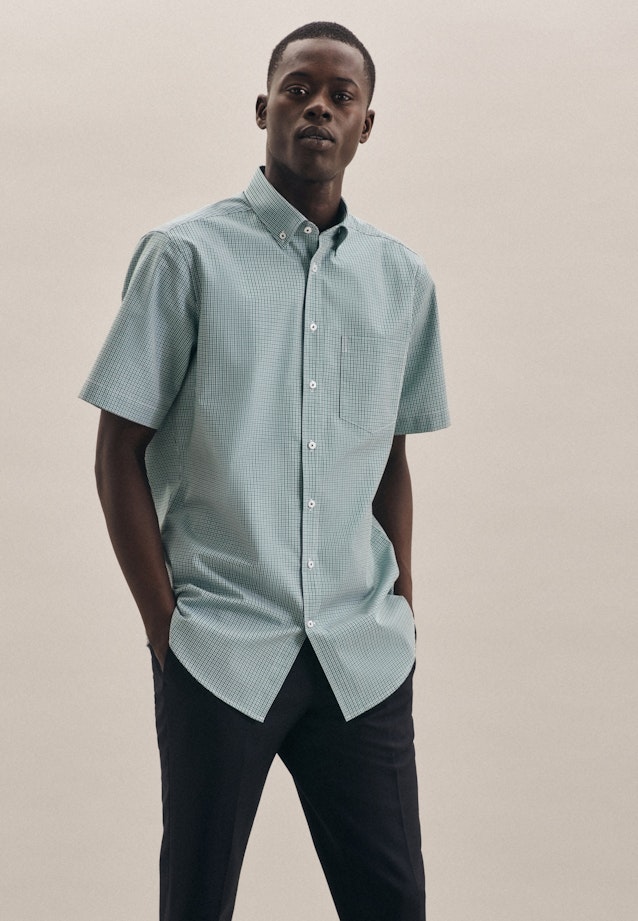 Bügelfreies Popeline Kurzarm Business Hemd in Regular mit Button-Down-Kragen in Grün |  Seidensticker Onlineshop