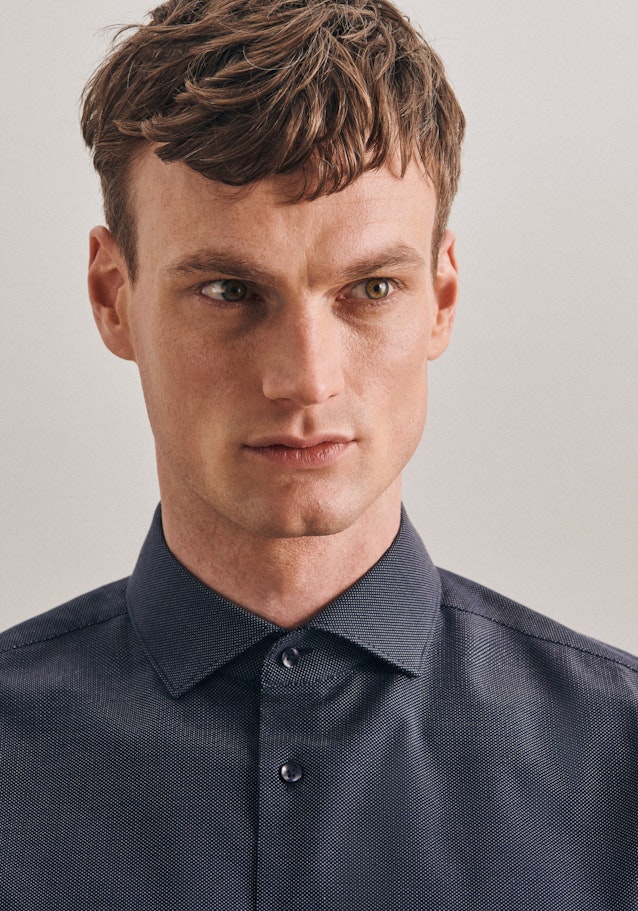 Non-iron Dobby Business Shirt in Shaped with Kent-Collar in Dark Blue |  Seidensticker Onlineshop