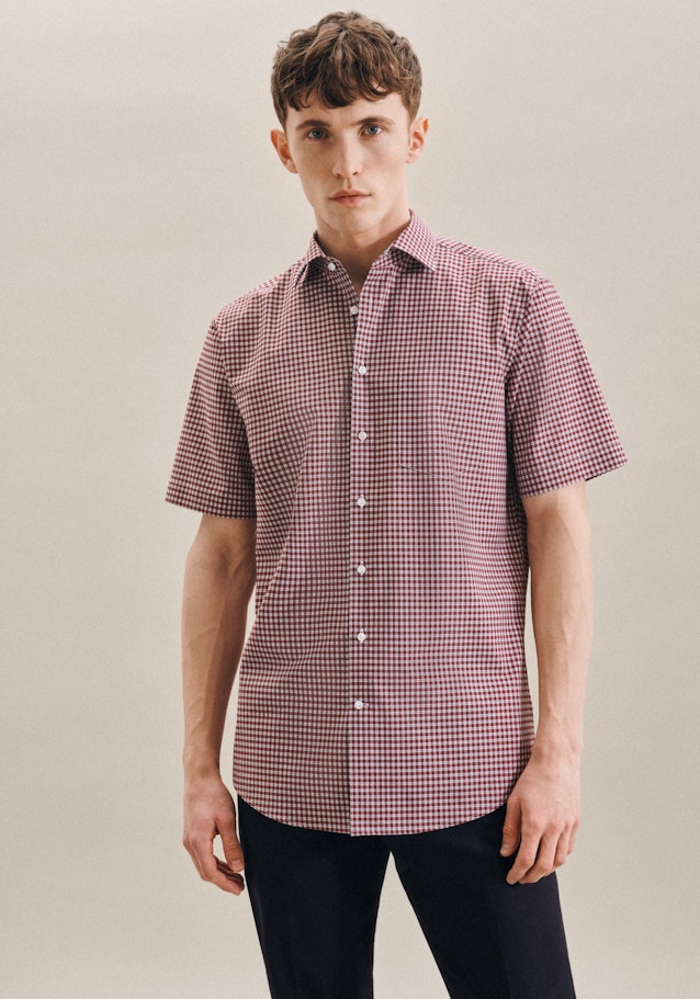 Non-iron Poplin Short sleeve Business Shirt in Regular with Kent-Collar in Red |  Seidensticker Onlineshop