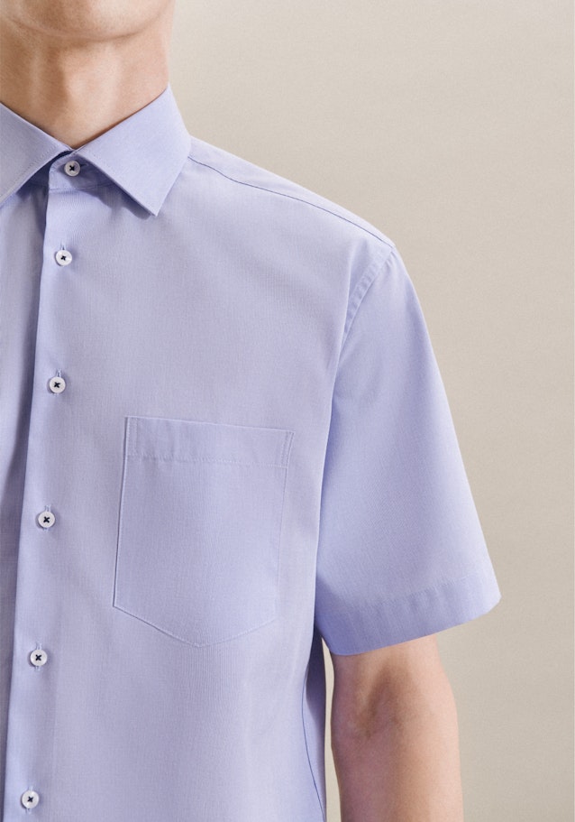 Non-iron Structure Short sleeve Business Shirt in Regular with Kent-Collar in Light Blue |  Seidensticker Onlineshop