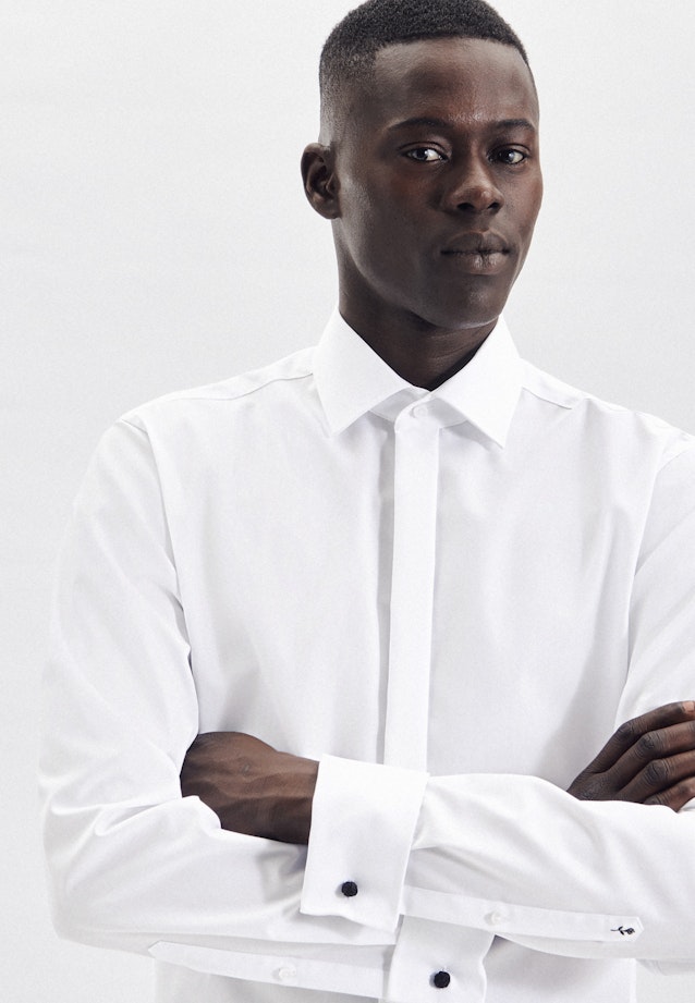 Bügelfreies Popeline Smokinghemd in Regular mit Kentkragen in Weiß |  Seidensticker Onlineshop